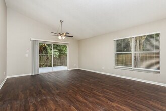 13709 Valleybrooke Ln in Orlando, FL - Building Photo - Building Photo