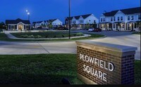 Plowfield Square in Lincoln, IL - Foto de edificio - Building Photo