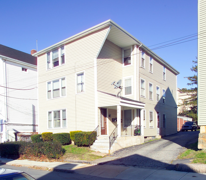 210 Franklin St in Fall River, MA - Foto de edificio