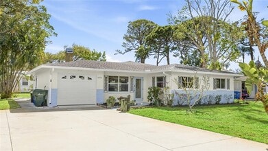 3236 Ashton Rd in Sarasota, FL - Building Photo - Building Photo