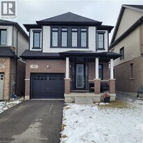 95 Fairey Cres in Hamilton, ON - Building Photo