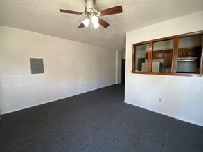 1100 W Monroe Ave in Jonesboro, AR - Building Photo - Building Photo