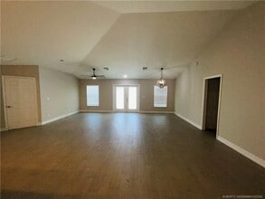 928 SW John MacCormack Terrace in Port St. Lucie, FL - Building Photo - Building Photo