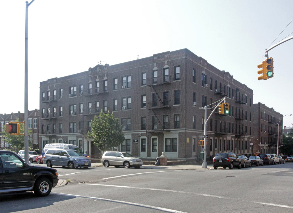 1622 President St in Brooklyn, NY - Building Photo