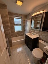 359 W Main St in New Britain, CT - Building Photo - Building Photo