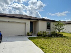 1611 Bark Rdg Dr in Auburndale, FL - Building Photo - Building Photo
