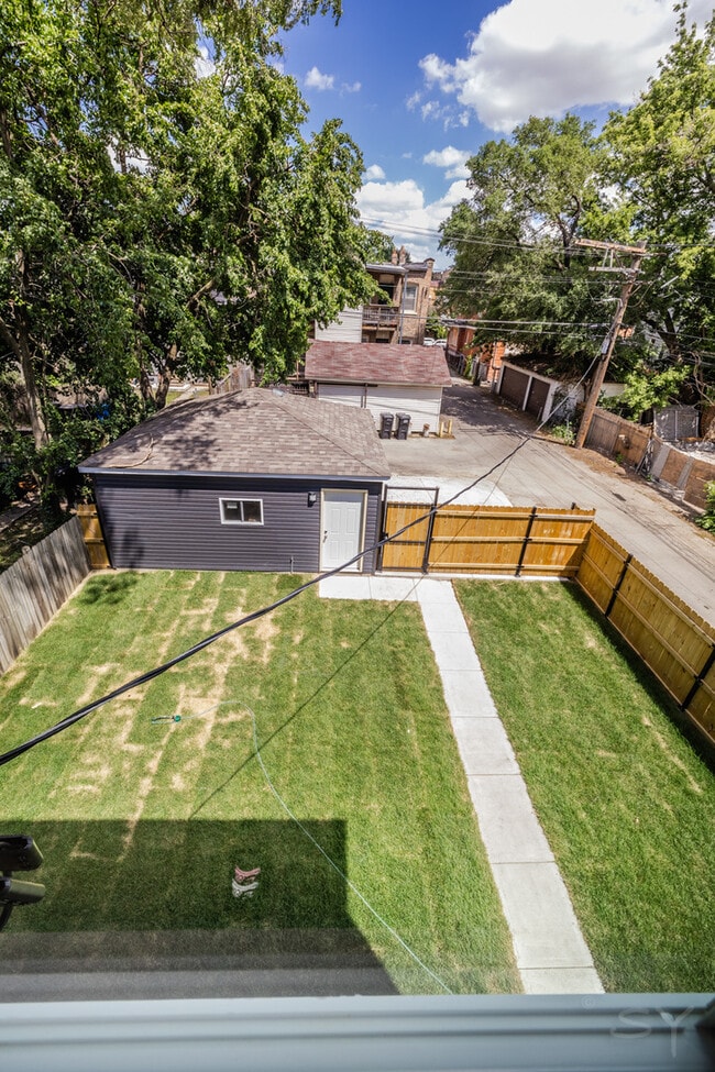 723 N Waller Ave in Chicago, IL - Building Photo - Building Photo
