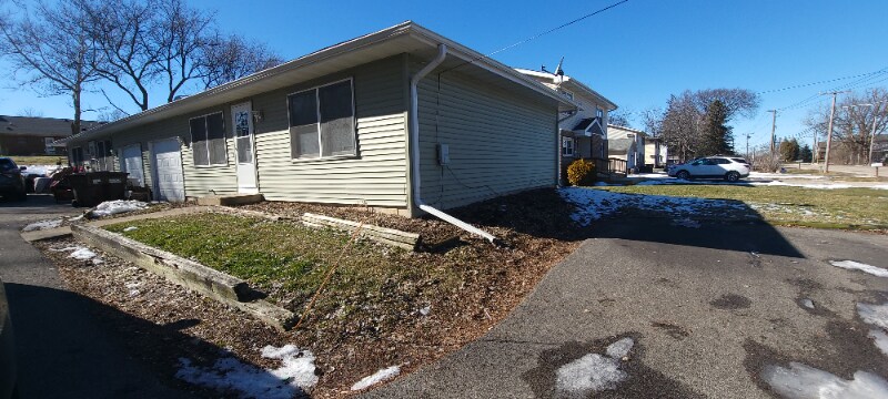 829 Washington St in Woodstock, IL - Building Photo