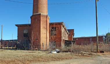 Cotton Mill Place in Simpsonville, SC - Foto de edificio - Building Photo