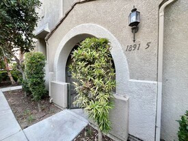 1891 Fargo Ln in Chula Vista, CA - Building Photo