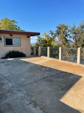 1041 Liberty St in Redding, CA - Foto de edificio - Building Photo
