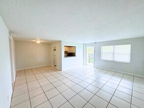 4160 21st St in Lauderdale Lakes, FL - Building Photo - Building Photo