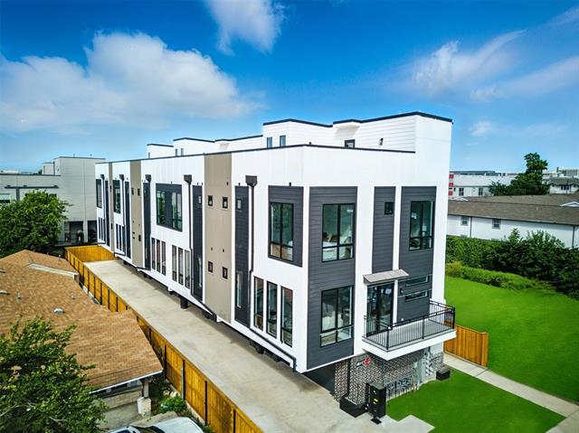 4611 Fairmount St in Dallas, TX - Foto de edificio - Building Photo