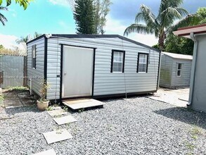 4350 S University Dr in Davie, FL - Building Photo - Building Photo