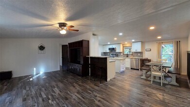 21150 Arnsworth in Montgomery, TX - Building Photo - Building Photo