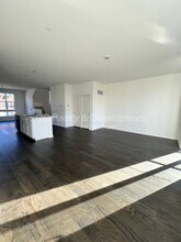 1265 Lakepointe Dr in Schaumburg, IL - Building Photo - Building Photo