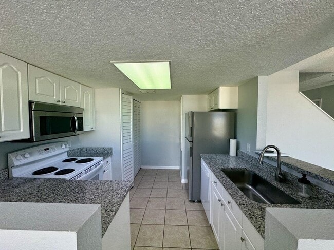 304 Washington Palm Loop in Davenport, FL - Building Photo - Building Photo