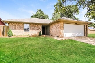 1800 Mark Trail in Oklahoma City, OK - Building Photo - Building Photo