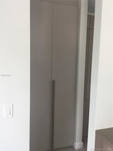 245 NE 33rd St-Unit -204 in Miami, FL - Building Photo - Building Photo