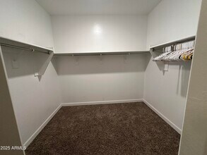 10622 S 52nd Ln in Phoenix, AZ - Building Photo - Building Photo