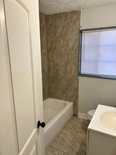 2215 Mobile Ave in Jackson, MS - Building Photo - Building Photo