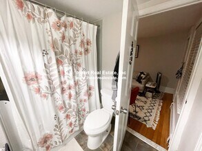 37 Gray St, Unit 1 in Boston, MA - Building Photo - Building Photo