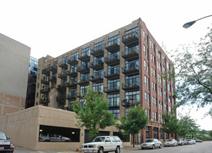 Vanguard Lofts in Chicago, IL - Foto de edificio - Building Photo