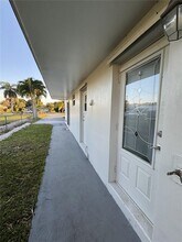 4071 SW 51st St in Fort Lauderdale, FL - Building Photo - Building Photo