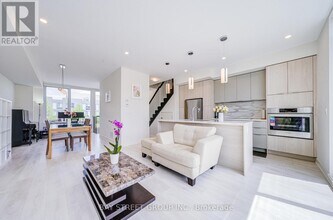 27 Sonic Way in Toronto, ON - Building Photo - Building Photo