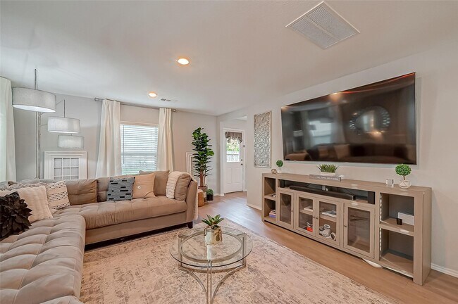 property at 4612 Peralta Hts Wy