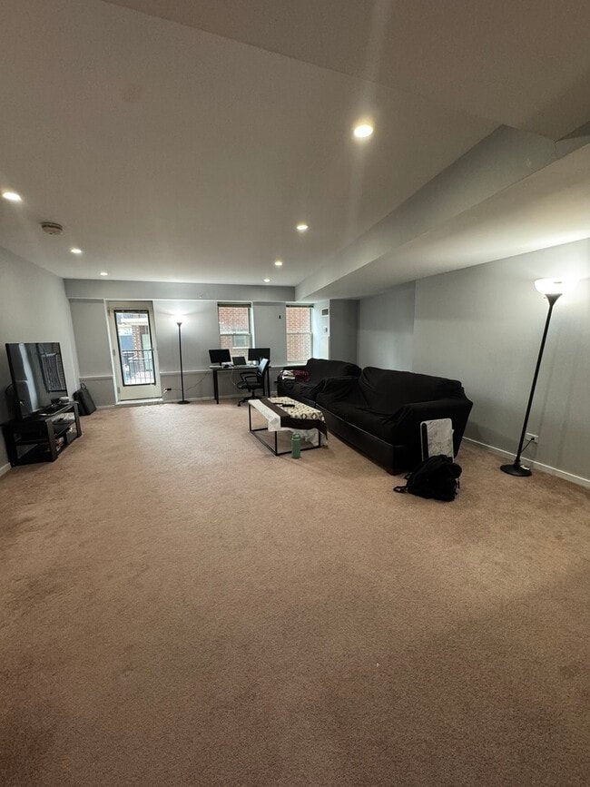 40 E 9th St in Chicago, IL - Building Photo - Building Photo