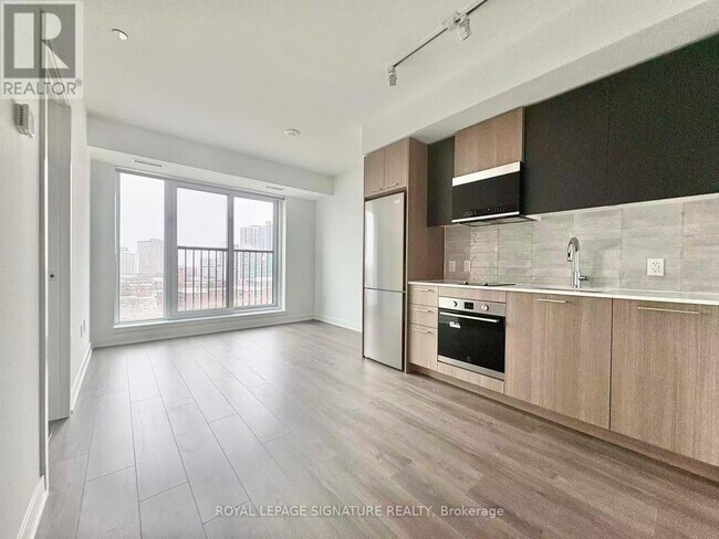 30 Dreamers Wy in Toronto, ON - Building Photo - Building Photo