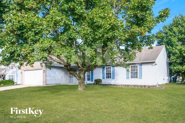 7750 Cross Willow Blvd in Indianapolis, IN - Building Photo - Building Photo