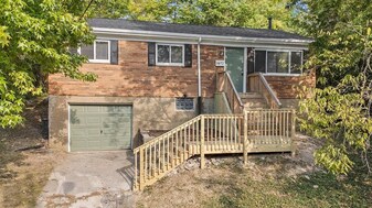 3072 Worthington Ave in Cincinnati, OH - Building Photo