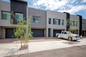 25429 N 19th Ln in Phoenix, AZ - Building Photo - Building Photo