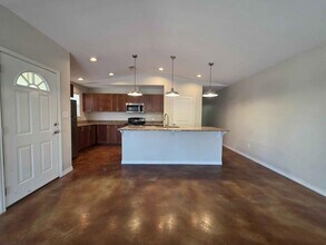 511 Avenue K in Marble Falls, TX - Building Photo - Building Photo