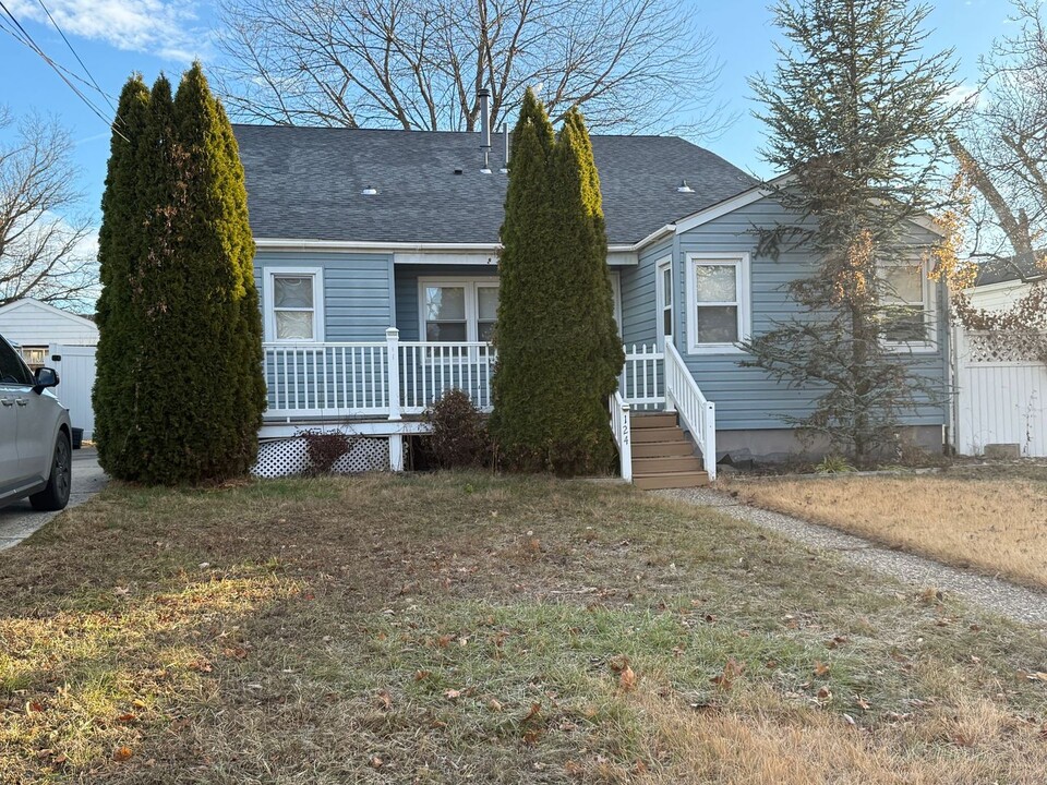 124 Jefferson Ave in Mt Ephraim, NJ - Building Photo