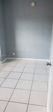 4103 Riverside Dr in Coral Springs, FL - Foto de edificio - Building Photo