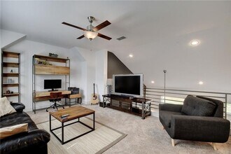 7201 Mowbray St in Austin, TX - Building Photo - Building Photo