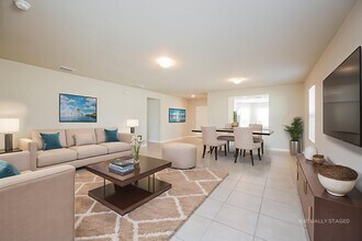 5341 Shell Mound Cir in Punta Gorda, FL - Foto de edificio - Building Photo