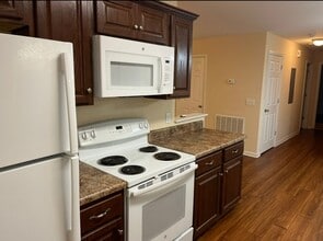 Old Mill Apartments in Pembroke, GA - Building Photo - Interior Photo