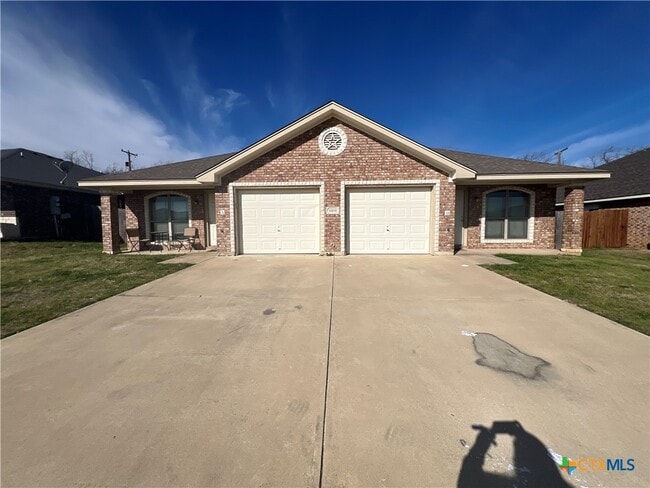 property at 4205 Cambridge Dr