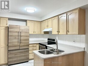 137 Kimono Crescent in Richmond Hill, ON - Building Photo - Building Photo