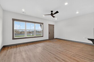 5105 Beach Dr in Ammon, ID - Building Photo - Building Photo