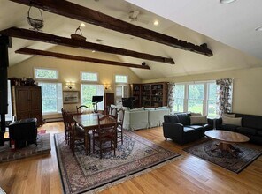 437 Green Hill Rd in Madison, CT - Building Photo - Building Photo