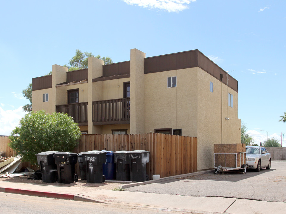 1765 E Pepper Cor in Mesa, AZ - Building Photo