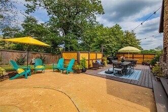 1706 NW Autumn Ave in Bentonville, AR - Building Photo - Building Photo