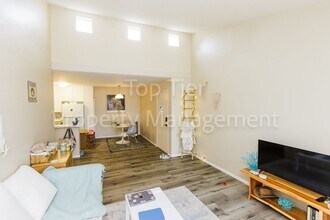 1775 Diamond St in San Diego, CA - Building Photo - Building Photo