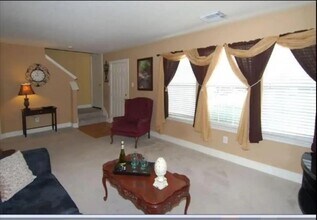 302 Kingsport St in Crosby, TX - Building Photo - Building Photo