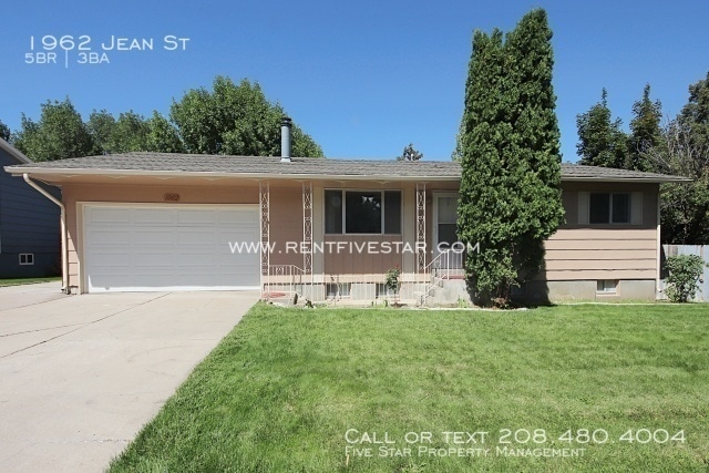 property at 1962 Jean St